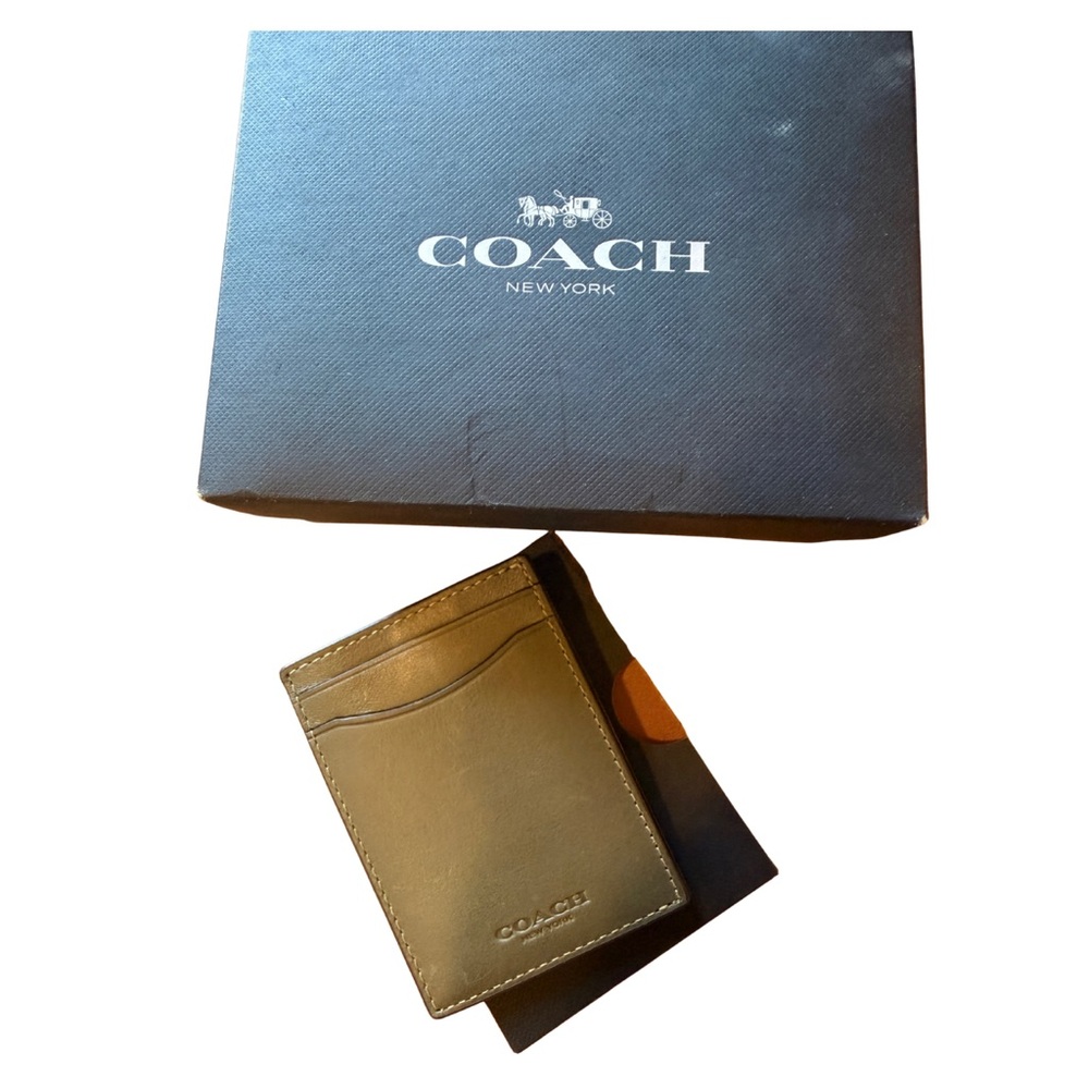 NEW WITH BOX Coach Green Leather Money Clip